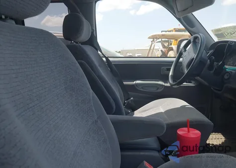 2000 Toyota Tundra Ltd V8 z USA, uszkodzony, nr VIN 5TBRT3815YS123078